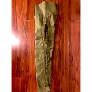 Forever 21 green workout leggings with mesh detail